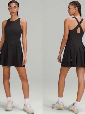 Lululemon Court Crush Tennis Dress in Black with Built In Shorts Size 2